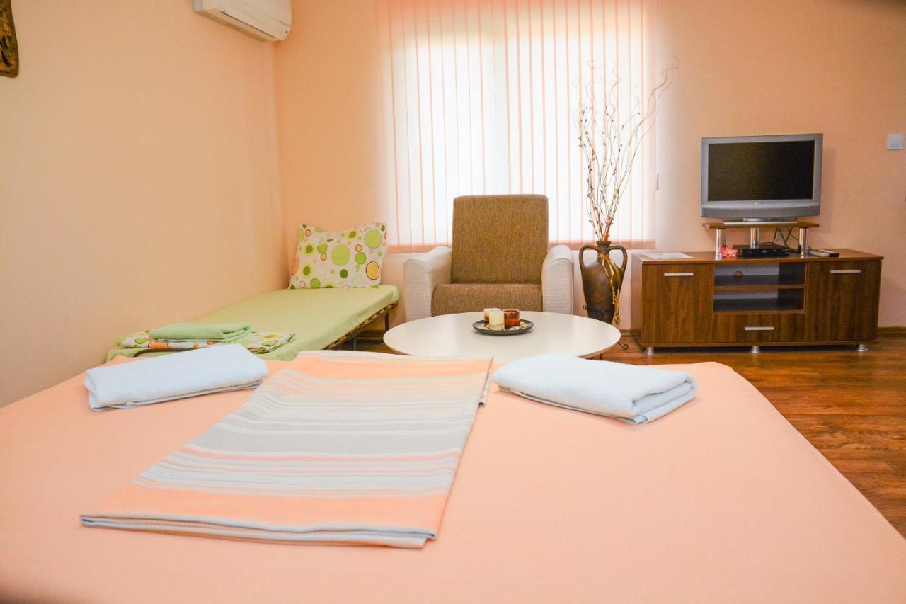 Гостевой дом Guest House Raiski Kаt Mezek